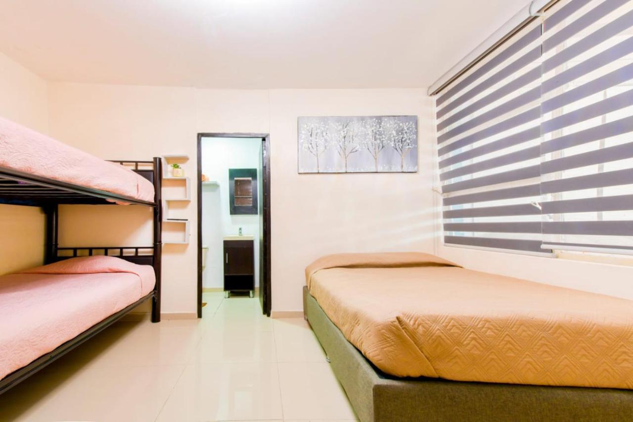 Hostal Vitta Guadalajara Exteriör bild