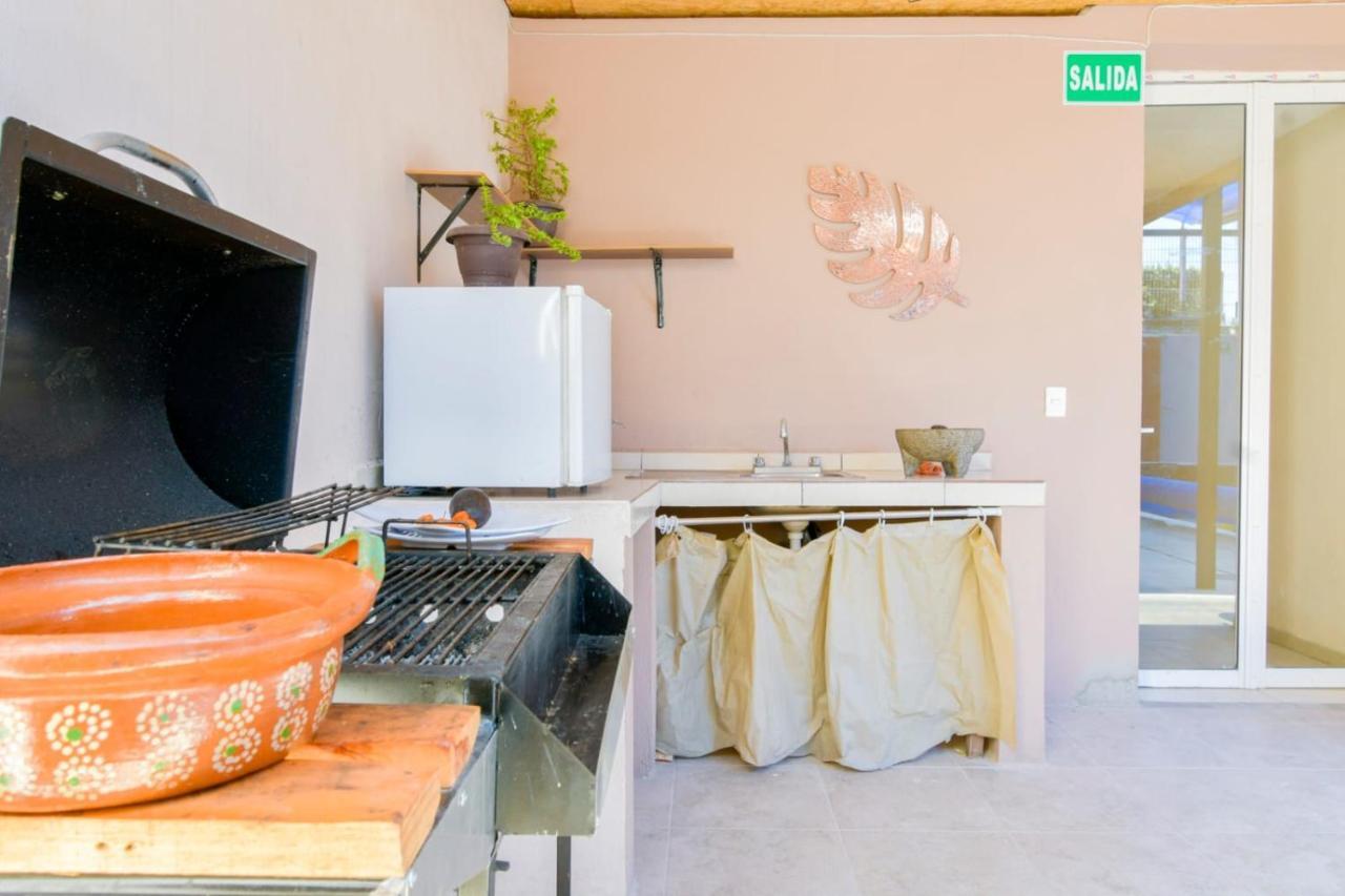 Hostal Vitta Guadalajara Exteriör bild